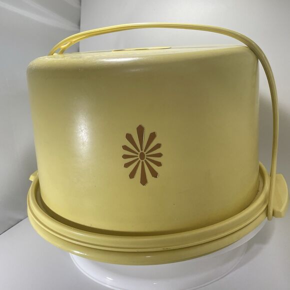 Tupperware Other - Vintage Harvest Gold Tupperware Cake Carrier With Handle Made In USA